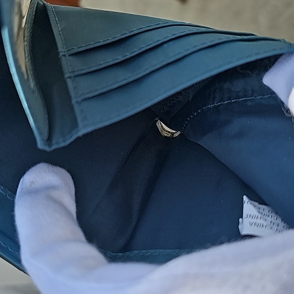 NWT Mondani Leather Trifold - Picture 5 of 8